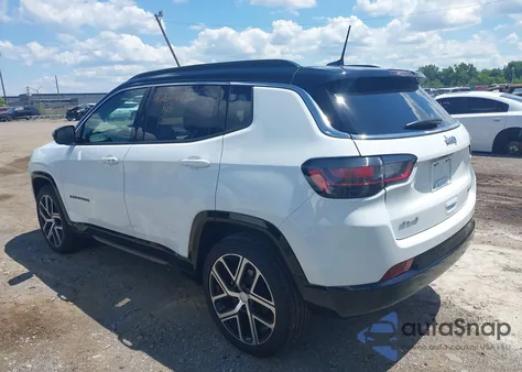 2024 Jeep Compass Limited 4X4 из США, поврежденный, VIN 3C4NJDCN2RT103051
